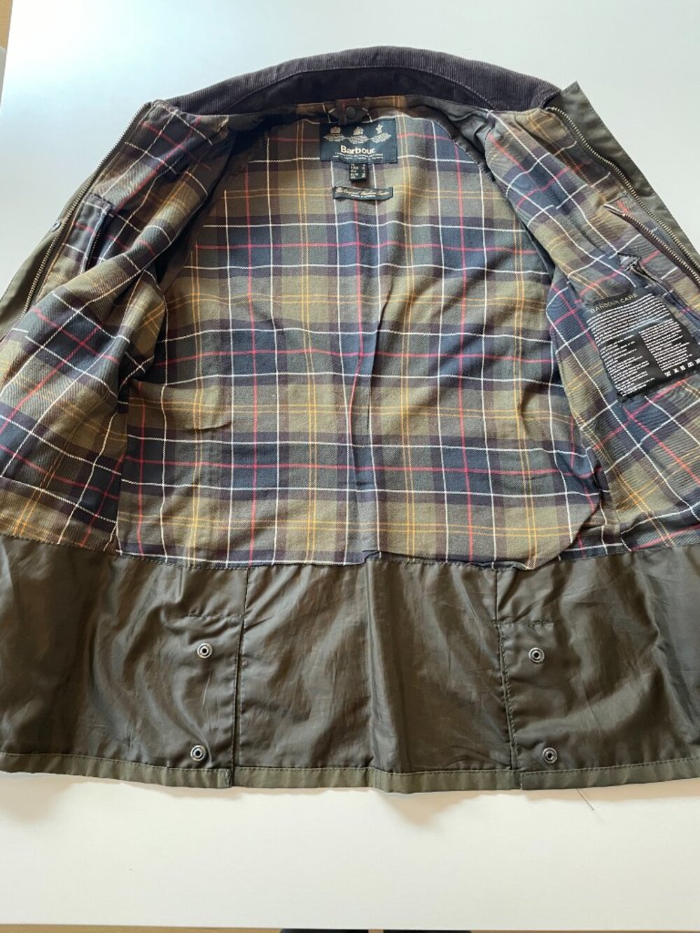 Women’s Barbour Beadnell Jacket - Picture 2 of 3